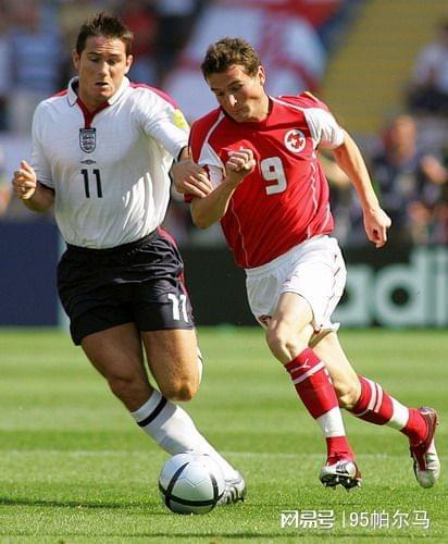 30岁养老,法甲德甲两开花,逢大赛就抽,是瑞士军团也是行走炸弹